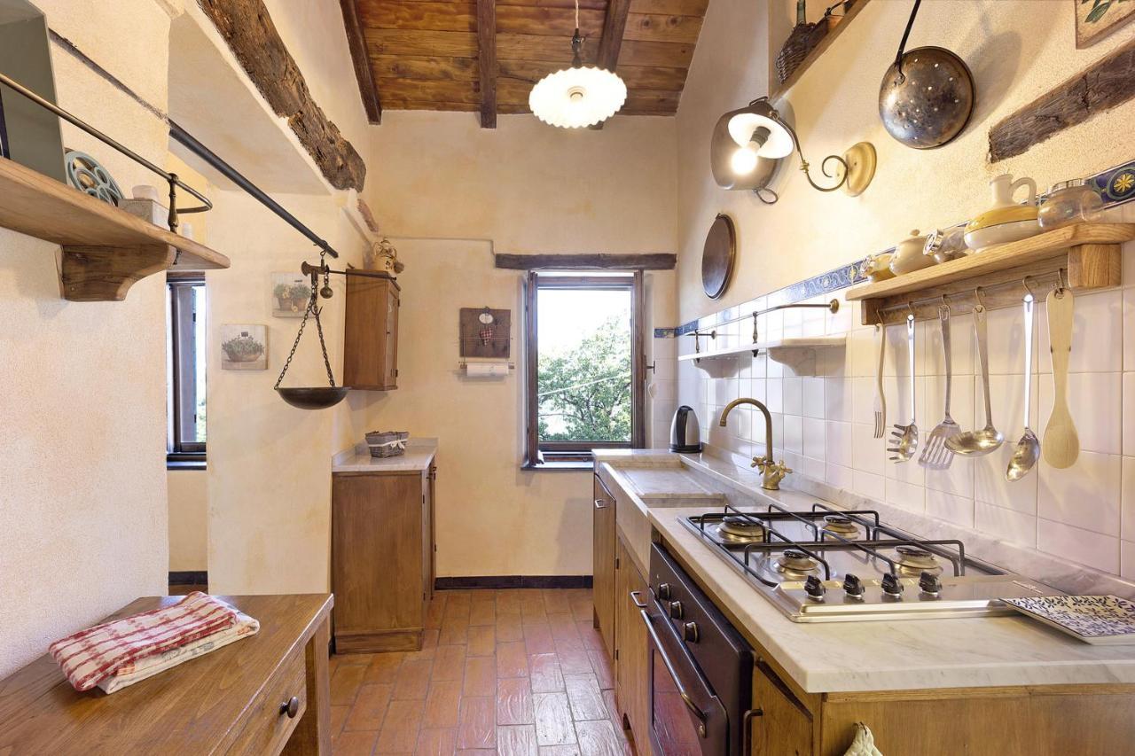 Casa Vittorina Villa Cesio ภายนอก รูปภาพ