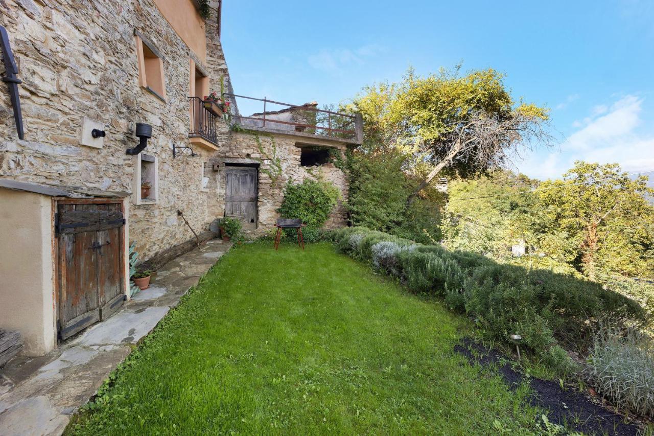 Casa Vittorina Villa Cesio ภายนอก รูปภาพ
