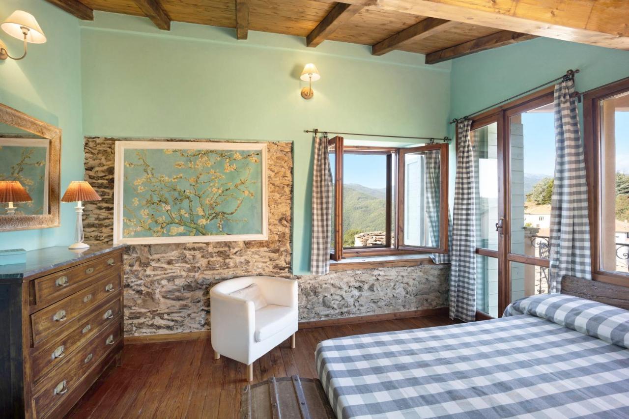 Casa Vittorina Villa Cesio ภายนอก รูปภาพ