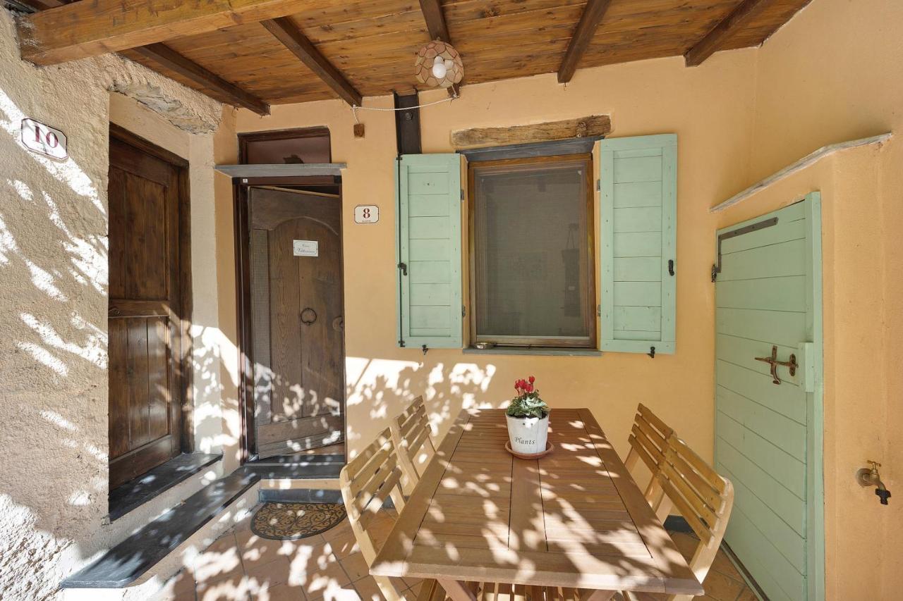 Casa Vittorina Villa Cesio ภายนอก รูปภาพ