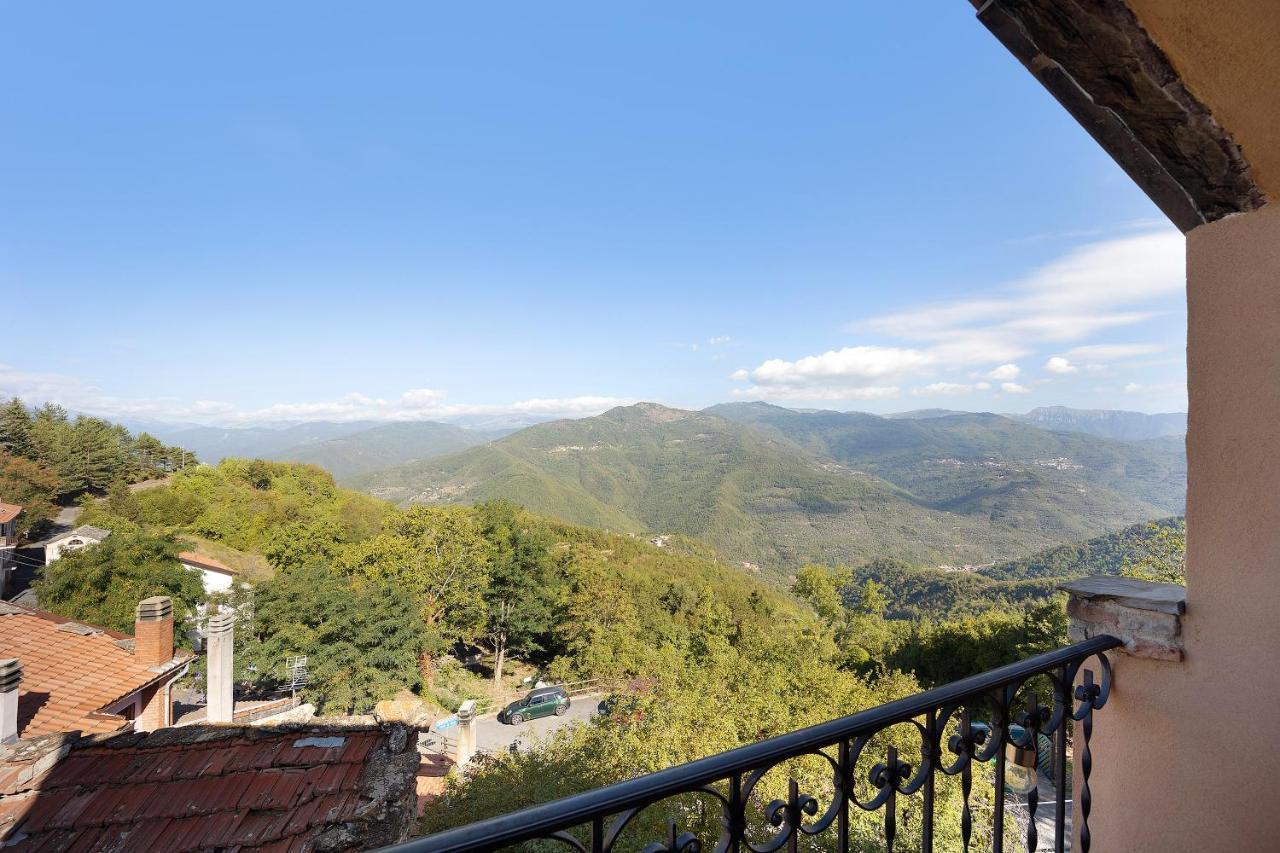 Casa Vittorina Villa Cesio ภายนอก รูปภาพ
